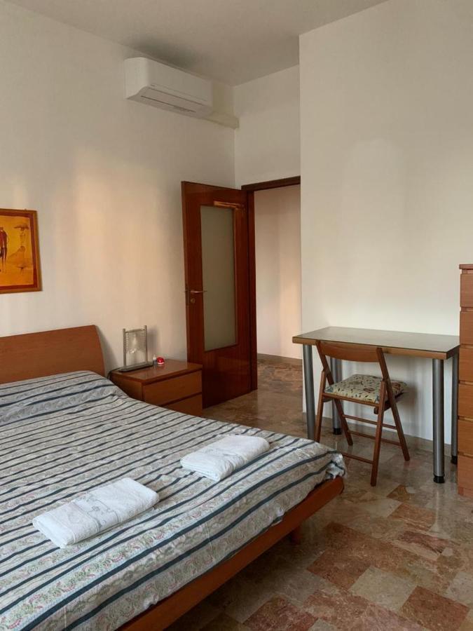 Comfortable Room Suitable 1-2 Pax Bologna Esterno foto